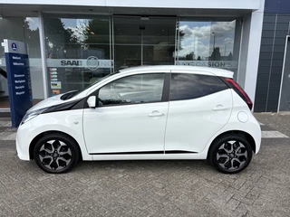 Toyota Aygo Toyota Aygo 1.0 VVT-i x-play CarPlay/Camera/Navi/Cruise Control - afbeelding nr 3