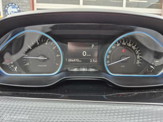 Peugeot 2008 PEUGEOT 2008 1.2 PURETECH ALLURE / 1e Eigenaar / Panoramadak / - afbeelding nr 18