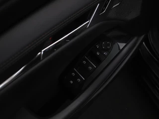 Mazda 3 Mazda 3 2.0 SkyActiv-X Luxury : dealer onderhouden - afbeelding nr 12