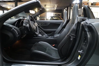 Jaguar F-Type Jaguar F-Type P300, 2.0T R-Dynamic like new (2019) - afbeelding nr 10