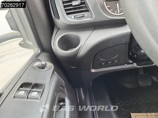 Iveco Daily Iveco Daily 70C21 3.0L Automaat Luchtvering Laadklep Dubbellucht 210PK Airco Cruise Camera Meubelbak Koffer 36m3 Airco Cruise control - afbeelding nr 18