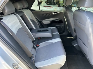 Volkswagen ID.3 50% deal 8.475,- ACTIE Stoelverwarming / Carplay / Camera / Cruise / LMV - afbeelding nr 29