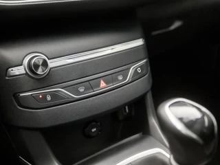 Peugeot 308 (PANORAMADAK, APPLE CARPLAY, GROOT NAVI, 360 CAMERA, LEDER, SPORTSTOELEN, ADAPTIVE CRUISE, GETINT GLAS, TREKHAAK, LANE ASSIST, NIEUWSTAAT) - afbeelding nr 10