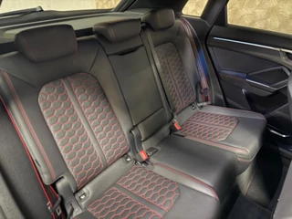 Audi RSQ3 Audi RS Q3 TFSI | Pano | Schaalstoelen | B&O | Keyless | Camera | Carbon | DAB - afbeelding nr 16
