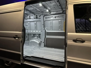 Volkswagen Crafter Volkswagen Crafter 30 2.0 TDI L3H3 Highline *Led*Dubbeleschuifdeur*Camera* - afbeelding nr 17