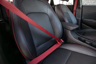 Hyundai Kona Hyundai Kona 1.6 GDI HEV Premium - All-in rijklrprs | Dealer ond. | HUD | Leer | Adpt. cruise - afbeelding nr 6
