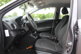 Hyundai i10 Hyundai i10 1.0i Go! 2017 / Navigatie / Apple CarPlay / Bluetooth / Lichtmetalen Velgen / Cruise control / Climate Control - afbeelding nr 10