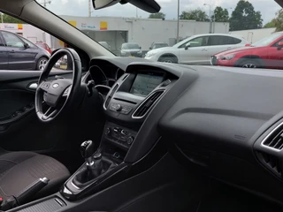 Ford Focus Ford Focus Wagon 1.0 EcoBoost 125pk Titanium | Origineel NL | Navi | Apple Carplay+Android Auto | Bi-Xenon | SONY Sound | Clima | Cruise | Keyless Entry | Pdc V+A+Assist+Camera | Privacy Glass | 17''lm - afbeelding nr 30