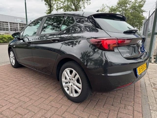 Opel Astra Opel Astra 1.0 5deurs Edition Airco/ECC,Cruisecontrol,Navigatie - afbeelding nr 2