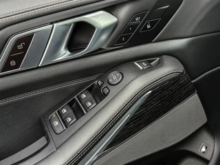 BMW X5 BMW X5 xDrive50e 490PK High Executive M-Sport | PANO | HARMAN KARDON | SKYLOUNGE | WARMTECOMFORT | LEDER | - afbeelding nr 70