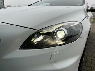 Volvo V40 Volvo V40 2.0 T2 R-Design Dealeronderhouden! Airco/ Bluetooth/ Cruise Control!! - afbeelding nr 6