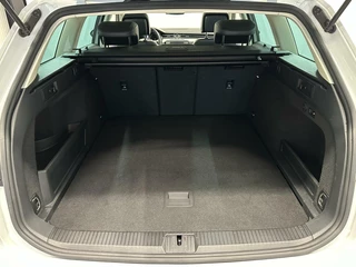 Volkswagen Passat Volkswagen Passat Variant 1.4 TSI GTE Highline|Leer|Pano| - afbeelding nr 32