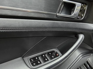 Porsche Panamera Porsche Panamera Sport Turismo 2.9 4 E-Hybrid Pano Sport Chrono 360 softclose Navi Led 21
