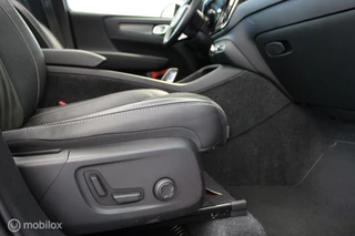 Volvo XC40 Volvo XC40 1.5 T3 R-Design, Pano, Trekhaak, Winterset, Pdc + camera, 360 vieuw, Stoel/stuur verwarming, Keyless, Carplay, Donkerglas, Harman kardon, Clima, Navi, Elektrische achterklep. - afbeelding nr 34