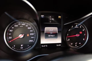 Mercedes-Benz C-Klasse Mercedes-Benz C-klasse Estate C 300 Aut. AMG Line Night, Burmester, Head-up - afbeelding nr 12