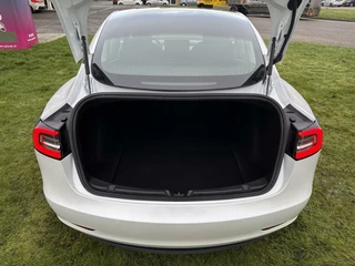 Tesla Model 3 Tesla Model 3 Standard RWD Plus 60 kWh - AUTOPILOT/PANO/NAP - afbeelding nr 15