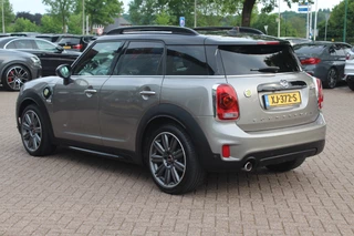 MINI Countryman MINI Countryman Mini 2.0 Cooper S E ALL4 Chili / Panoramadak / Camera / Head-up / 19'' / Leder / Navigatie / Stoelverwarming / DAB / Cruise Control / SoH 94% - afbeelding nr 4