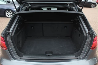 Audi A3 Audi A3 Sportback 1.0 TFSI Sport S Line Edition / Navigatie / Parkeerhulp achter / 18'' / Sportstoelen + half leder / Cruise Control - afbeelding nr 12