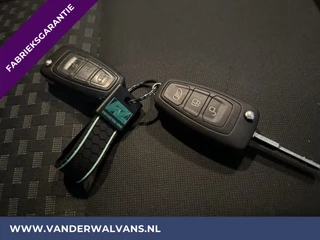 Ford Transit Custom Ford Transit Custom 2.0 TDCI L2H1 inrichting Euro6 Airco | Navigatie | Apple Carplay | Cruisecontrol | Stoelverwarming parkeersensoren, android auto, verwarmde voorruit, bijrijdersbank - afbeelding nr 20