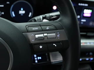 Hyundai Kona Hyundai Kona Electric Comfort 65.4 kWh | Navigatie | Camera | Cruise control - afbeelding nr 31
