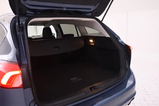 Ford Focus Ford Focus Wagon 1.5 EcoBlue Titanium Business Airco, Navigatie, Cruise Control, Apple Carplay - afbeelding nr 29