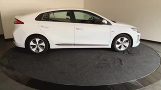 Hyundai IONIQ Hyundai IONIQ Comfort EV | Achteruitrijcamera | Cruise control | Rijstrooksensor | Soh (batterijcheck) 90,4 % - afbeelding nr 23