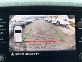 Škoda Karoq | Leer | Navi  & App-Connect | 18