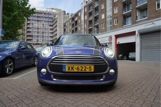 MINI Cooper MINI Cooper Mini 1.5 Pepper | NL AUTO | HUD | Sportinterieur (leer/ stof/ stoelverwarming) | Apple Carplay | Sfeerverlichting | 17inch | LED pakket | Keyless GO/ ENTRY | DUAL ZONE CLIMATE | Bonnet Stripes | Zwart dak | Front- achterspoiler - afbeelding nr 37