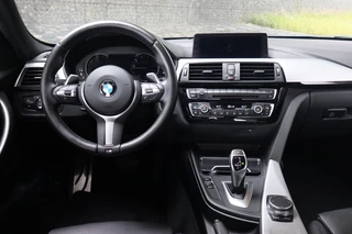 BMW 3 Serie BMW 3 Serie 320i MSp. Exec. I Geen Import I M Pakket I Leder I Navi I Stoelv - afbeelding nr 17