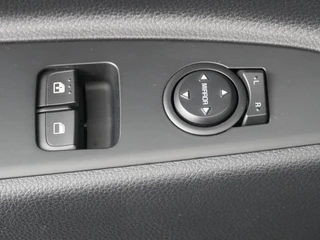 Kia Stonic - Navigatie - Camera - Climate control - Cruise control - Fabrieksgarantie tot 08-2028 - afbeelding nr 31