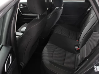 Kia Ceed Sportswagon Kia Ceed Sportswagon 1.6 GDI PHEV DynamicLine  Achteruitrijcamera Stuurverwarming Stoel verwarming Climate control LED Keyless start/ entry Parkeersensoren achter Adaptieve cruise control Lane assist - afbeelding nr 12