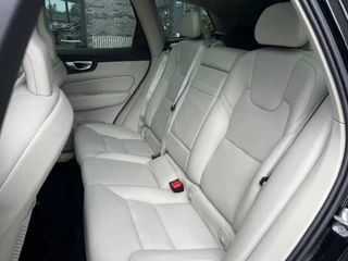 Volvo XC60 Volvo XC60 2.0 D4 AWD INSCRIPTION - PANO - 20 INCH - afbeelding nr 13