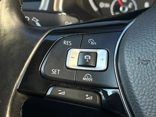 Volkswagen T-Roc Volkswagen T-Roc 1.0 TSI Style | Adeptive Cruise Control | Trekhaak | Navigatie | Parkeersensoren | Apple CarPlay/Android Auto - afbeelding nr 11