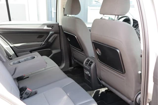Volkswagen Golf Sportsvan Cruise-control,PDC, LMV,Achteruitrijcamera ,Stoelverwarming, Navigatie . etc. . - afbeelding nr 34