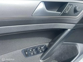Volkswagen e-Golf Volkswagen e-Golf, Zeer nette auto,Scherp geprijsd - afbeelding nr 13
