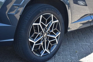 Hyundai Tucson Hybrid Hyundai Tucson Hybrid 1.6 T-GDI HEV N-Line Sky 230PK! Full Option + Trekhaak 