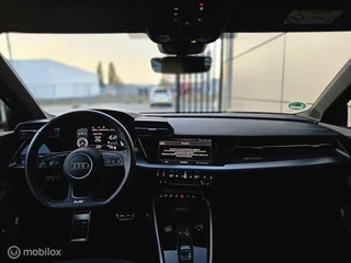 Audi A3 Audi A3 Sportback 35 TFSI S-line Panorama/RS Seats/Memory/B&O - afbeelding nr 17