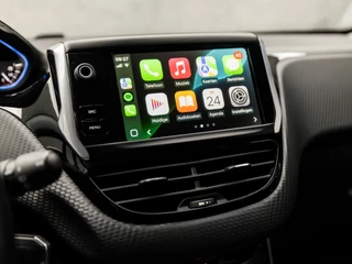 Peugeot 208 Peugeot 208 1.2 PureTech Sport (PANORAMADAK, APPLE CARPLAY, GROOT NAVI, CAMERA, CLIMATE, SPORTSTOELEN, GETINT GLAS, CRUISE, NIEUWSTAAT) - afbeelding nr 9