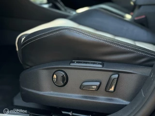 Volkswagen Golf Volkswagen Golf 2.0 TSI 4Motion R20|Pano|Leer|Virtual|Camera| - afbeelding nr 32
