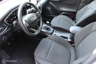 Ford Focus Ford Focus 1.0 EcoBoost 125 PK Titanium Business, Trekhaak, Clima, Donker glas, App connect, Cruise, Clima, Navi, Pdc voor + achter - afbeelding nr 8