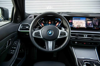 BMW 3 Serie BMW 3-serie 330e Sedan Hybrid | Vol | M Sport | Schuifdak | H&K | Innovation | Head Up | 19 inch | - afbeelding nr 8