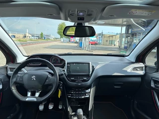 Peugeot 2008 Peugeot 2008 1.2 Puretech GT-Line '' Trekhaak - Camera - Leer '' - afbeelding nr 12