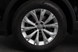 Volkswagen Tiguan Volkswagen Tiguan 1.5 TSI 150pk DSG Comfortline Volkswagen Tiguan 1.5 TSI 150pk DSG ACT Comfortline | Navigatie | Apple Carplay/Android Auto | Climate Control | Electrische achterklep | Digitale Cockpit - afbeelding nr 27