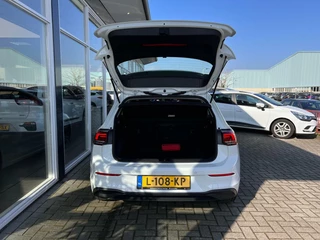 Volkswagen Golf Volkswagen Golf 1.0 TSI Life Business | Stoelverwarming | Climate Control | Navi | Apple Carplay/Android Auto | PDC | Adaptive Cruise Control | Stuurwielverwarming | Sfeerverlichting | - afbeelding nr 27