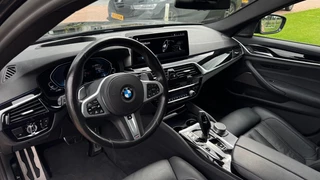 BMW 5 Serie BMW 5 Serie 545e 394Pk X Drive M-Sport Plug in Hybrid HUD Laser Luchtvering Soft close - afbeelding nr 11