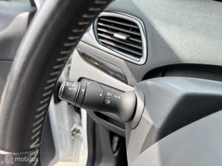 Renault Scénic Renault Scenic 1.2 TCe Bose NAVI CAMERA NW 4SEIZOEN BANDEN - afbeelding nr 17