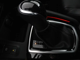 Nissan QASHQAI Nissan Qashqai 1.3 DIG-T Tekna | Automaat | Panoramadak |  Elektrische stoelen | Stoelverwarming | Adaptive cruise | Navigatie | 360 Camera | Full LED - afbeelding nr 19