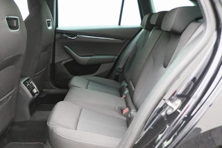 Škoda Octavia Virtual Cockpit, Climate, Cruise, Apple Carplay, LED, DAB, Afn. Trekhaak, 18'' - afbeelding nr 13