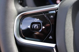 Volvo XC60 | Trekhaak | 360 Camera | H&K | Panoramadak - afbeelding nr 27