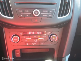 Ford Focus Ford Focus Wagon 1.0 Titanium Climate | Tr.hk | Navi - afbeelding nr 15